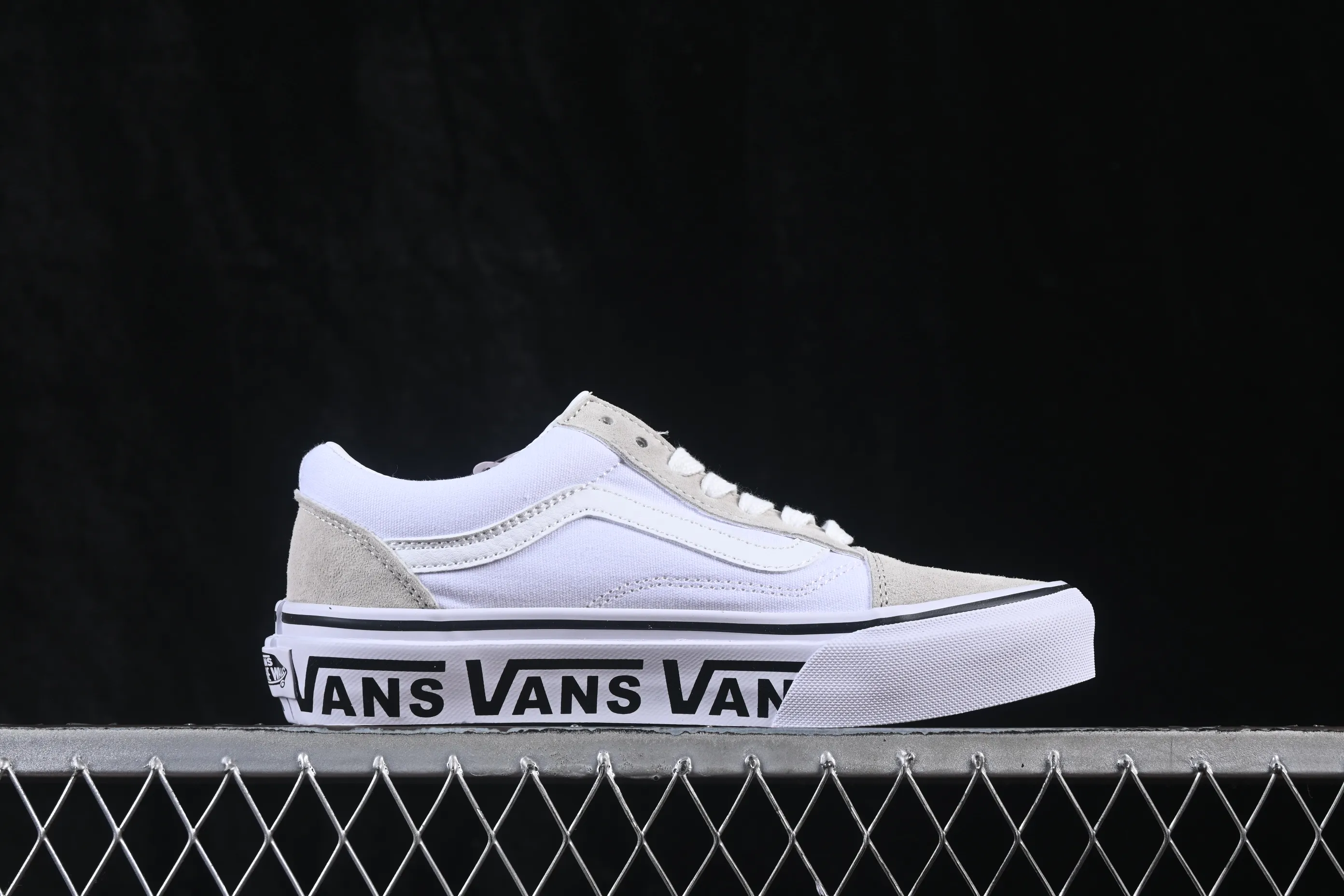 All Categories Vans Vans Series Vans Low Vans Low Vans Old Skool Dx Vans Low Bang Casual Skateboard Shoes VN0A38G2PXC